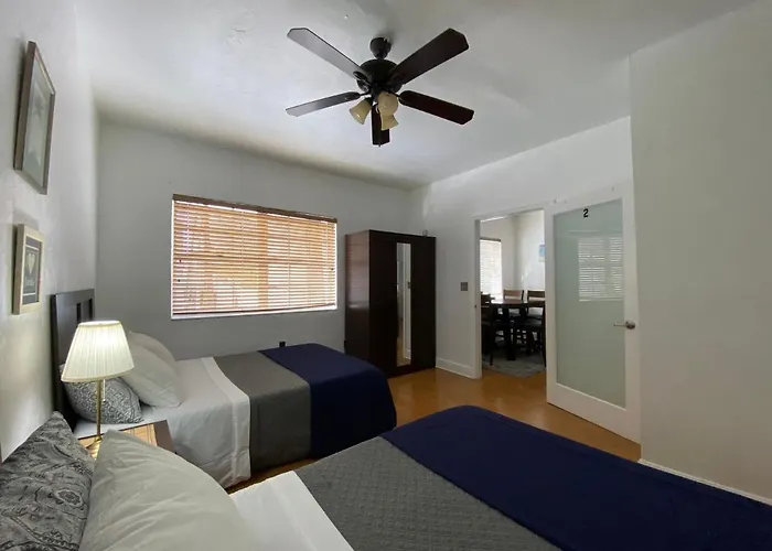 Miami Beach Rooms B&B