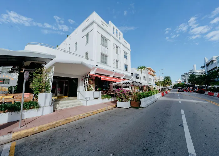Viajero Miami (Adults Only)